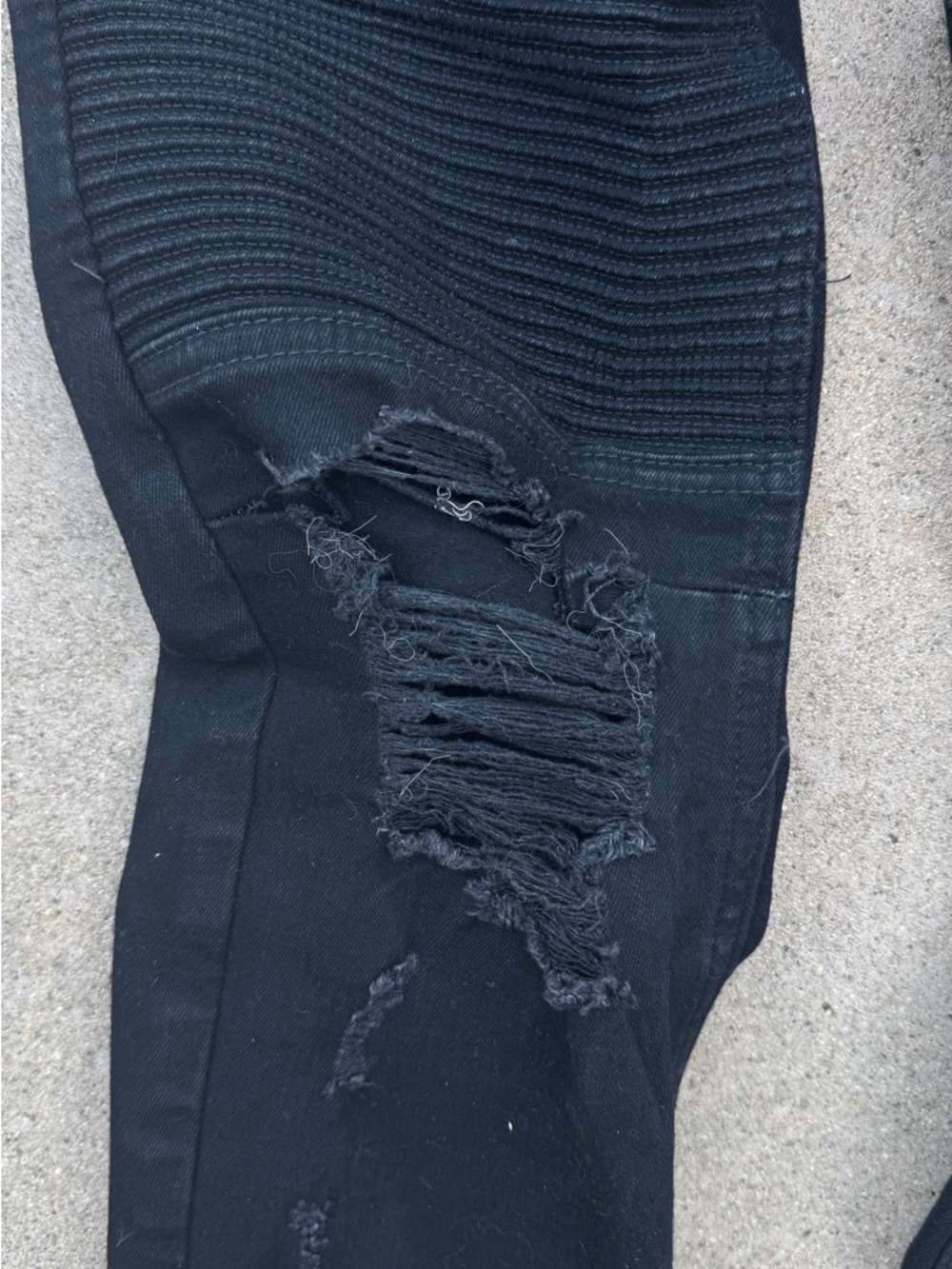 Forever 21 Men's Skinny Black Stretch Jeans - Picture 3 of 11